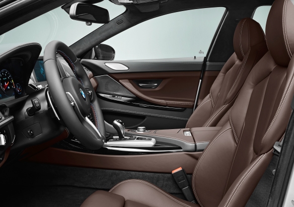 2013 BMW m6 gran coupe front interior