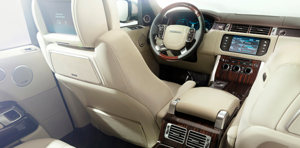 2013 Range Rover interior entertainment system