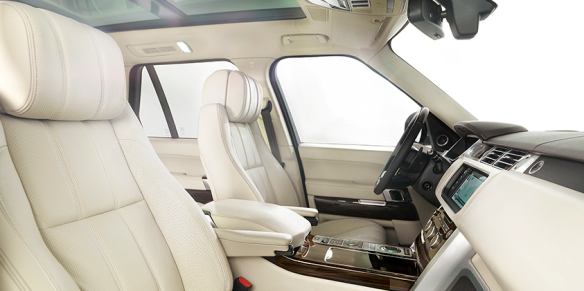 2013 Range Rover interior front passenger