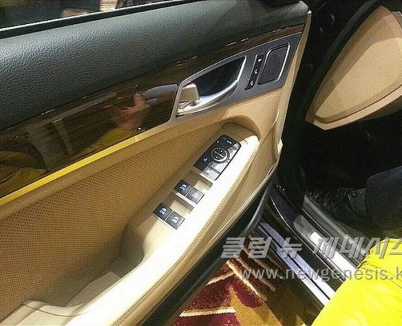 2015 Hyundai Genesis Bob Sison AutoPulse private viewing korea interior driver door panel